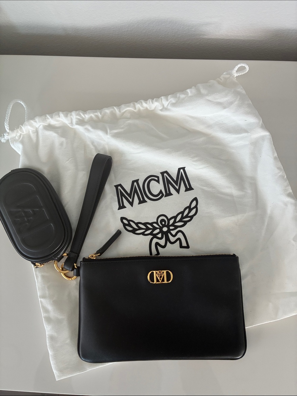 MCM Mode Travis Leather Wristlet